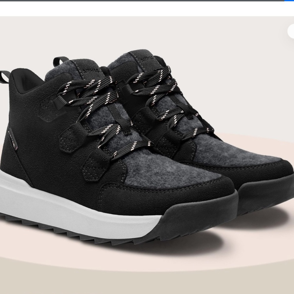 Airhas NWT High-Top Sneakers Non Slip Boots